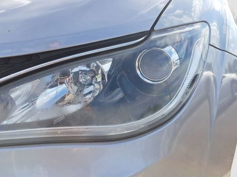 Used 2017 Chrysler Pacifica Touring-L image 7