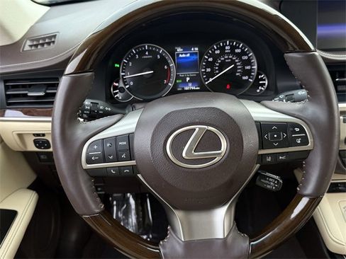 Used 2017 Lexus ES 350 image 12