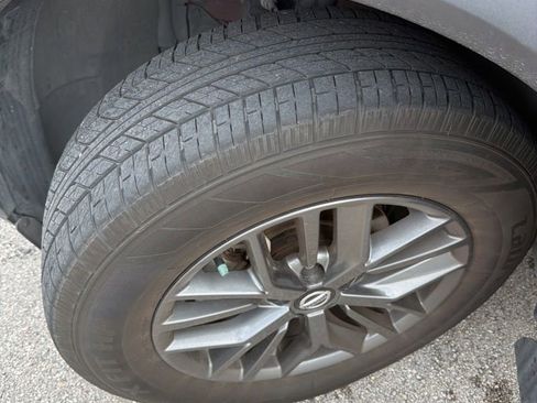 Used 2021 Nissan Rogue S FWD image 8