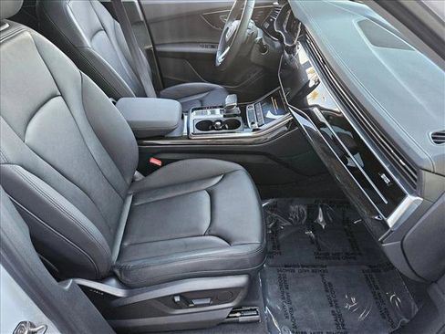Used 2023 Audi Q7 2.0T Premium w/ Convenience Package image 19