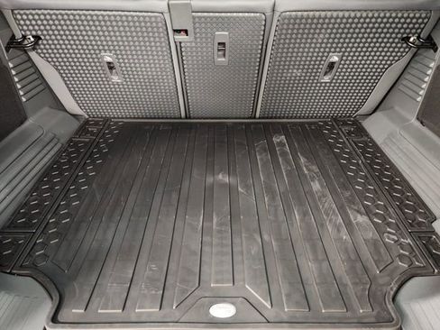 New 2026 Land Rover Defender 110 X AWD/4WD image 34