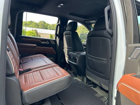 Used 2025 GMC Sierra 2500 Denali Ultimate AWD/4WD image 57