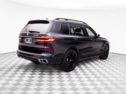 Used 2024 BMW X7 M60i w/ Executive Package image 5