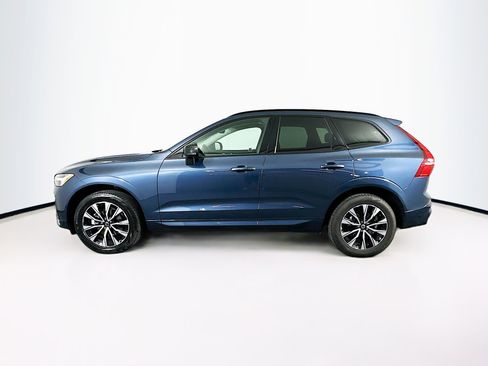 Used 2025 Volvo XC60 B5 Core image 4