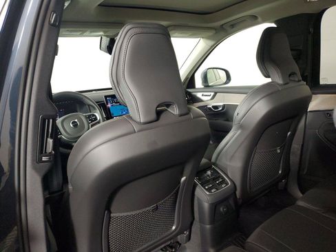 Used 2025 Volvo XC90 T8 Ultra w/ Protection Package Premier AWD/4WD image 14