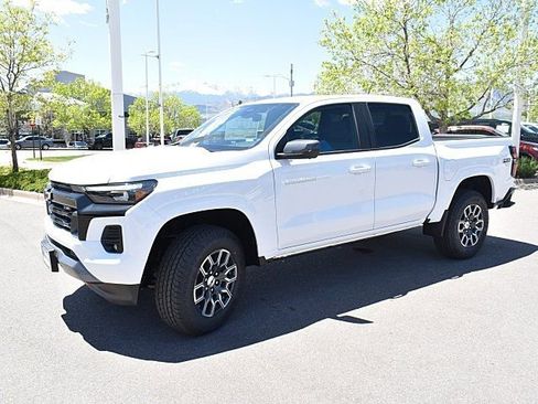 New 2025 Chevrolet Colorado Z71 w/ Technology Package AWD/4WD image 3