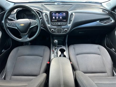Used 2020 Chevrolet Malibu LT image 11