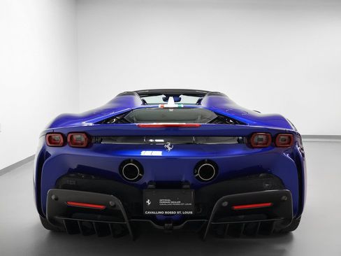 Used 2023 Ferrari SF90 Spider image 45