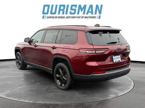 Used 2023 Jeep Grand Cherokee L Laredo image 4