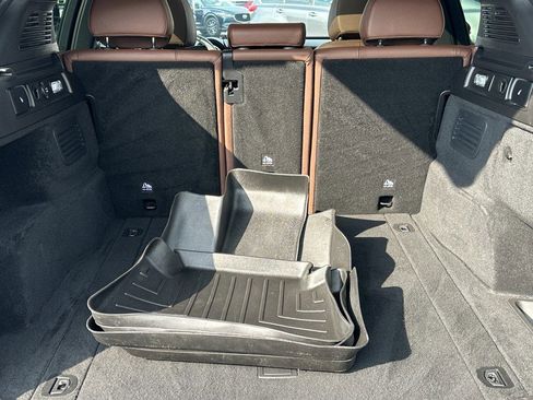 Used 2024 Alfa Romeo Stelvio Ti image 7