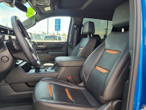 Used 2023 GMC Sierra 1500 AT4 AWD/4WD image 11