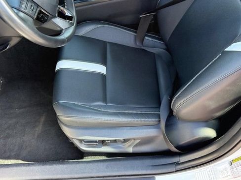Used 2025 Toyota Camry SE FWD image 16