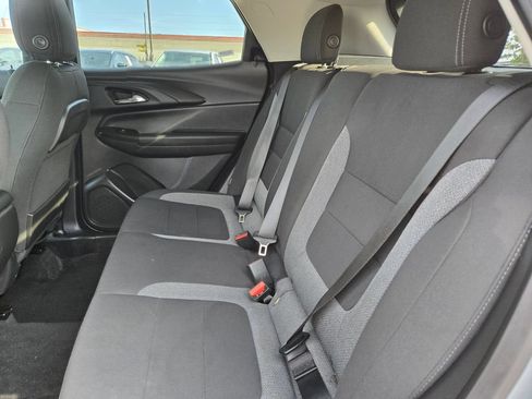 Used 2025 Chevrolet TrailBlazer LT AWD/4WD image 29
