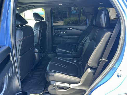 Used 2024 Honda Pilot TrailSport image 23
