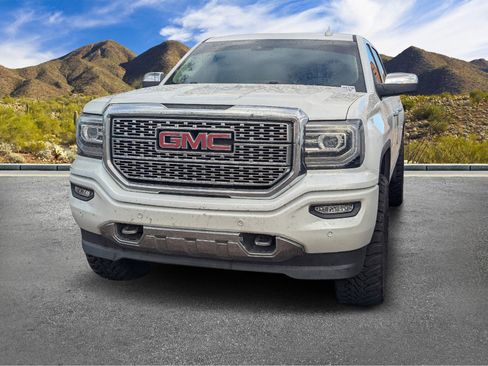 Used 2017 GMC Sierra 1500 Denali w/ Denali Ultimate Package image 11