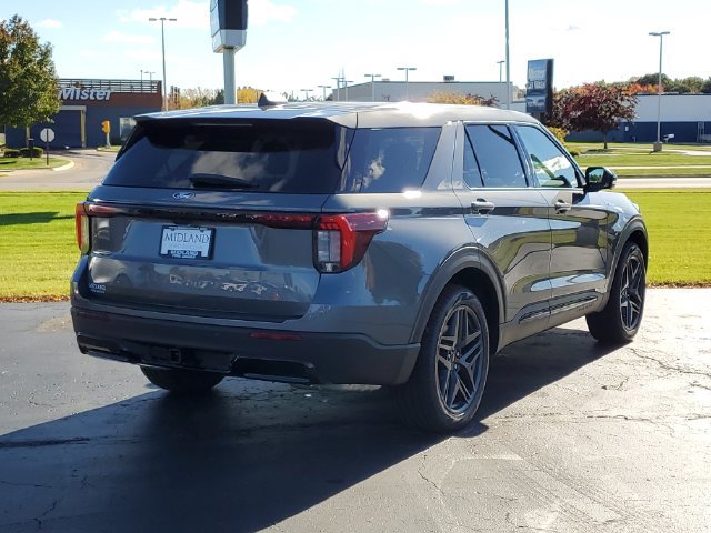 New 2027 Ford Explorer ST-Line w/ Premium Package AWD/4WD image 3