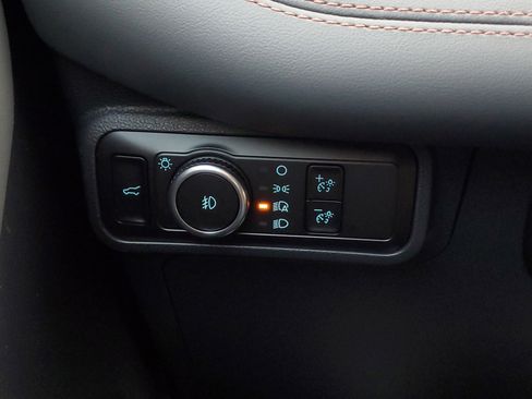 New 2026 Ford Explorer Active w/ Active Comfort Package AWD/4WD image 15