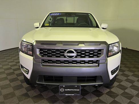 Used 2025 Nissan Frontier SV w/ SV Convenience Package AWD/4WD image 2