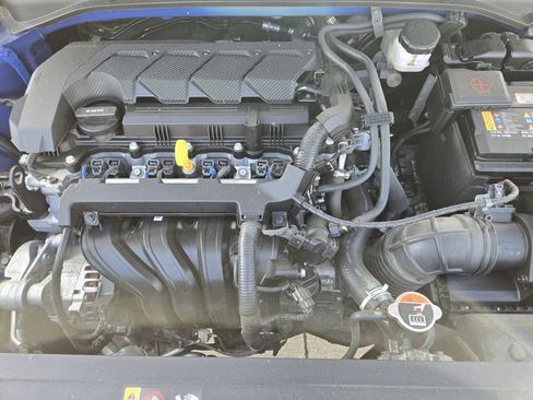 Used 2025 Hyundai Venue SEL FWD image 31