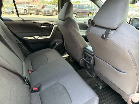 Used 2022 Toyota RAV4 SE AWD/4WD image 27