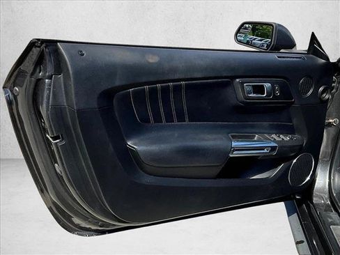 Used 2020 Ford Mustang Premium RWD image 15