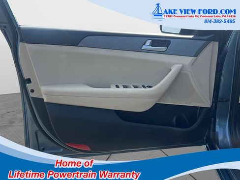 Used 2016 Hyundai Sonata SE w/ Cargo Package FWD image 18