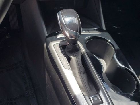Used 2024 Buick Envista Sport Touring w/ Convenience I Package FWD image 27