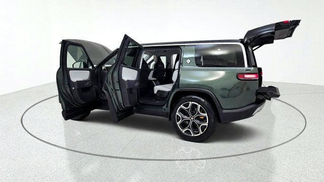Used 2023 Rivian R1S Adventure Quad AWD/4WD image 15
