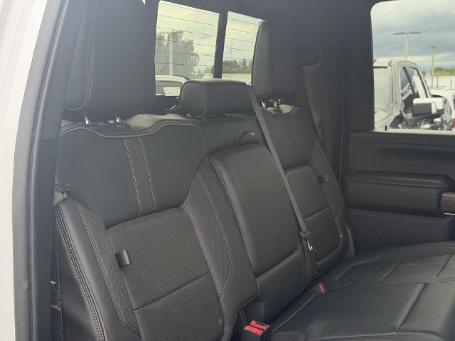 Used 2023 Chevrolet Silverado 3500 High Country w/ Snow Plow Prep/Camper Package AWD/4WD image 22
