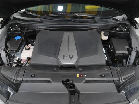 Used 2023 Kia EV6 GT AWD/4WD image 30