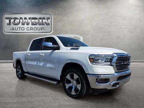 Used 2023 RAM 1500 Laramie AWD/4WD image 2