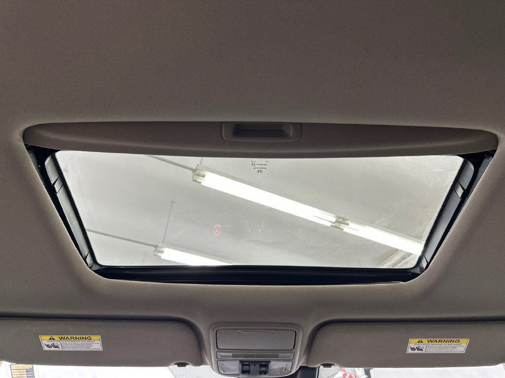Used 2018 Honda Odyssey EX-L image 25