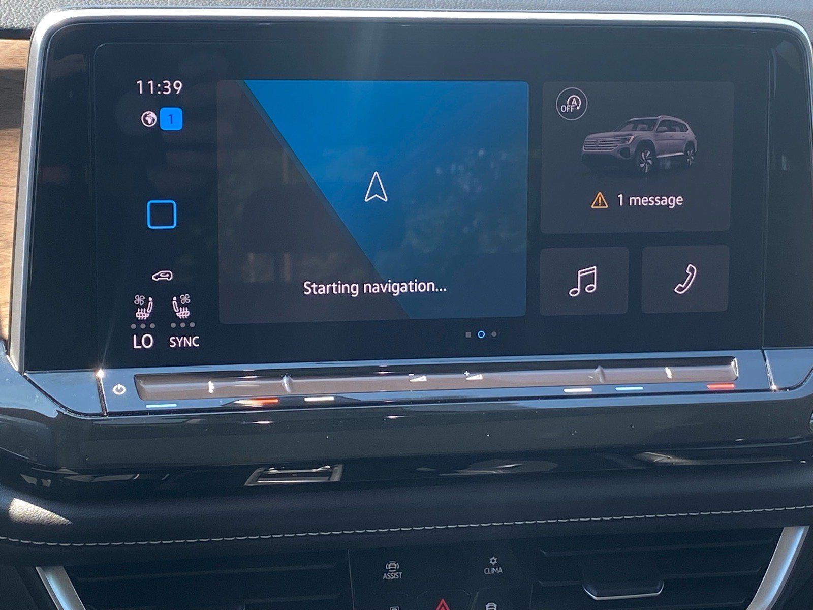 Certified 2024 Volkswagen Atlas SE FWD image 8