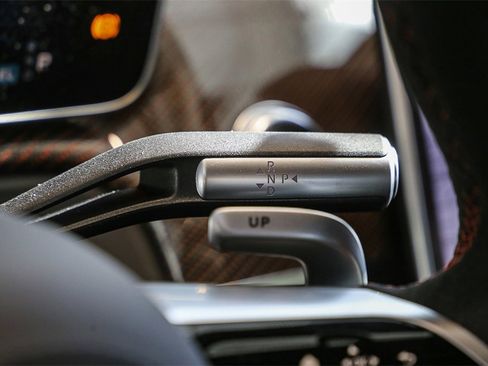 Used 2024 Mercedes-Benz S 63 AMG S image 31