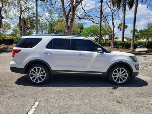 Used 2016 Ford Explorer Limited image 4