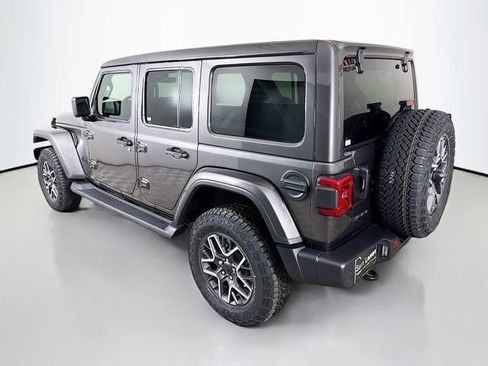 New 2026 Jeep Wrangler Unlimited Sahara AWD/4WD image 5