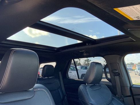 Used 2021 Ford Explorer ST w/ Equipment Group 401A image 27