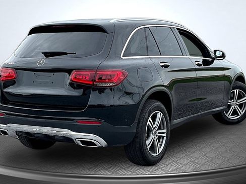 Used 2022 Mercedes-Benz GLC 300 w/ Premium Package Lite image 7