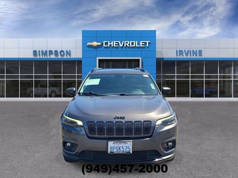 Used 2020 Jeep Cherokee Latitude Plus FWD image 3