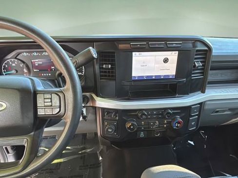 Used 2024 Ford F250 XL w/ STX Appearance Package AWD/4WD image 14