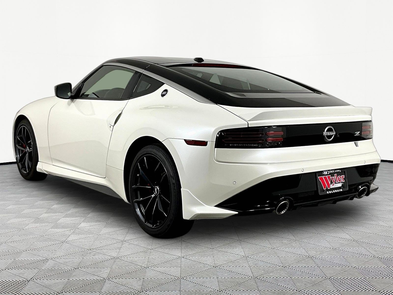 New 2026 Nissan Z Performance w/ Floor Mat Package RWD image 4