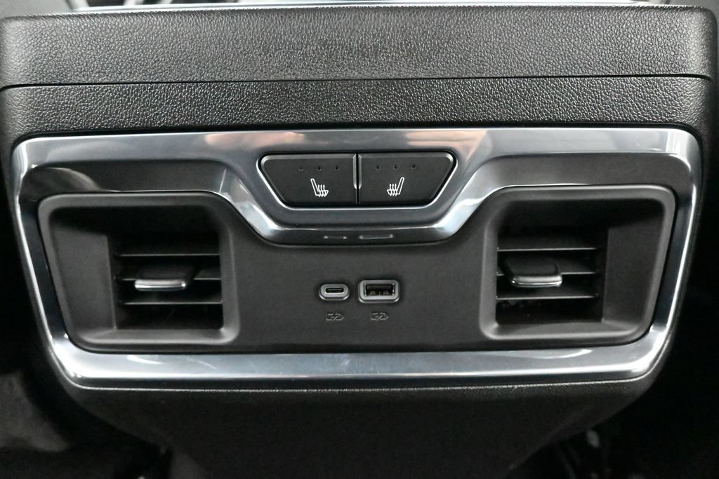 Used 2024 Chevrolet Silverado 3500 High Country w/ High Country Premium Package AWD/4WD image 25