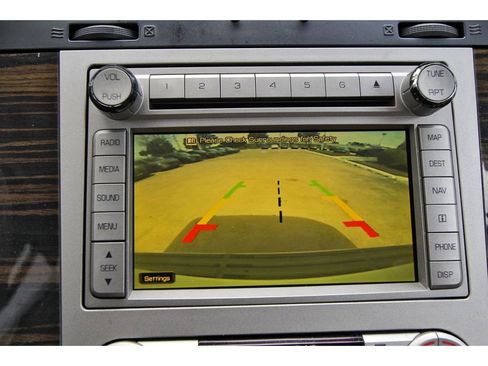 Used 2010 Lincoln Navigator L 2WD image 22