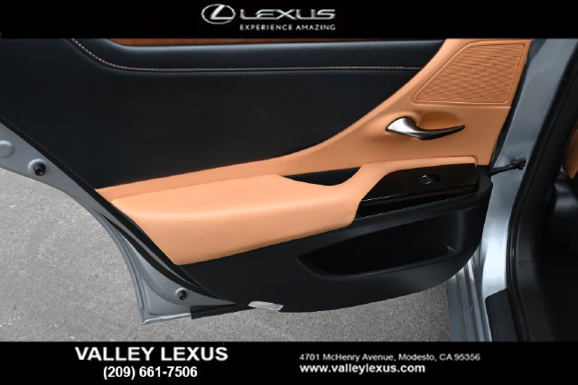 Certified 2025 Lexus ES 350 w/ Premium Package FWD image 16