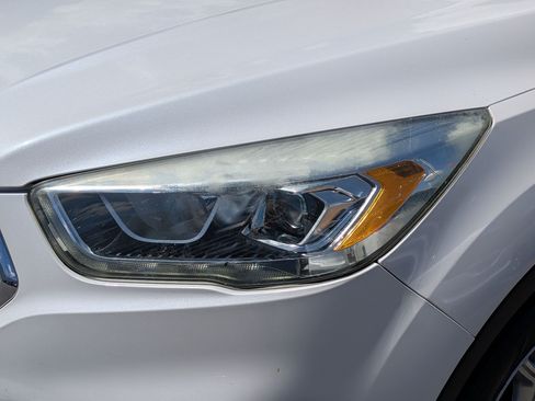 Used 2017 Ford Escape Titanium AWD/4WD image 12