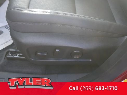 New 2026 Chevrolet Equinox LT w/ Convenience Package II image 23