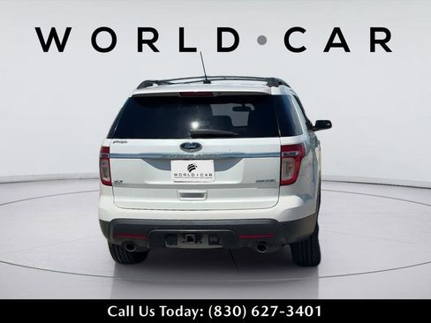 Used 2014 Ford Explorer XLT w/ Equipment Group 202A FWD image 12