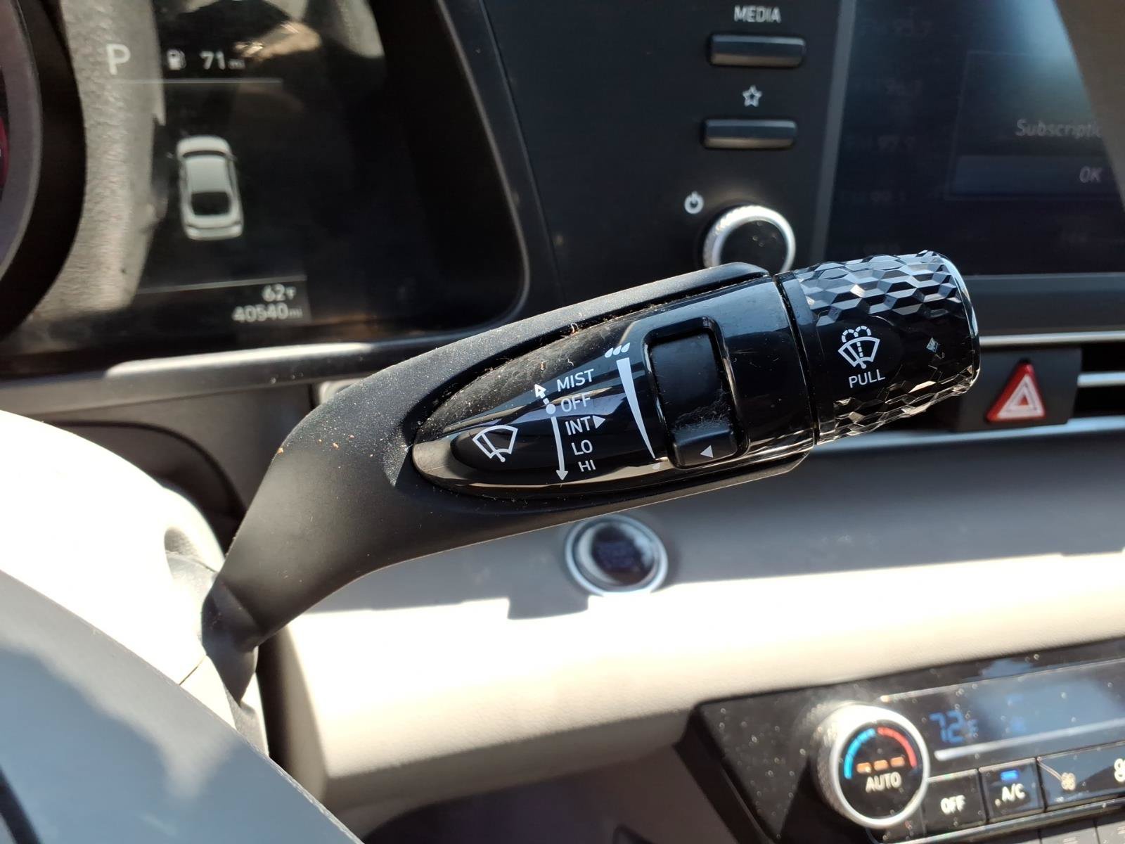 Used 2023 Hyundai Elantra SEL w/ Cargo Package FWD image 21