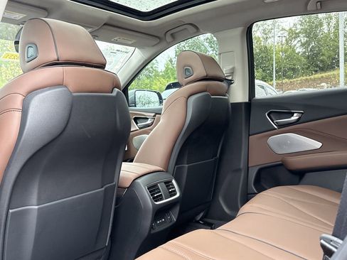 New 2025 Acura RDX SH-AWD w/ Advance Package image 13