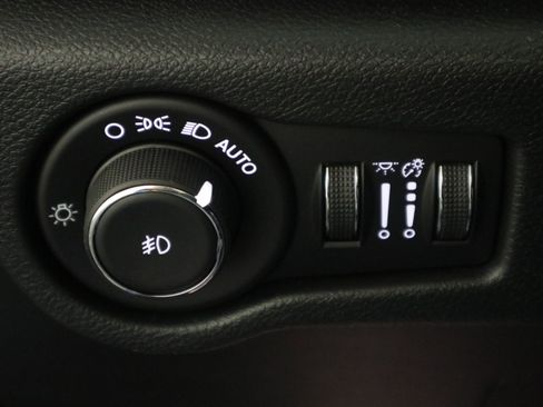 New 2026 Chrysler Pacifica Limited image 35